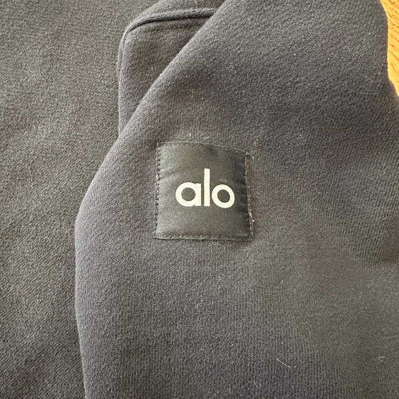 Alo Yoga Renown Heavy Weight Hoodie in Black (Size XS) - Picture 6 of 7